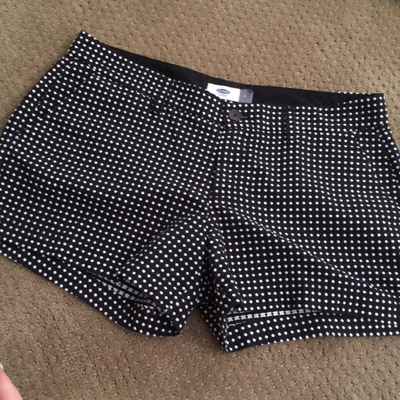 old navy polka dot shorts